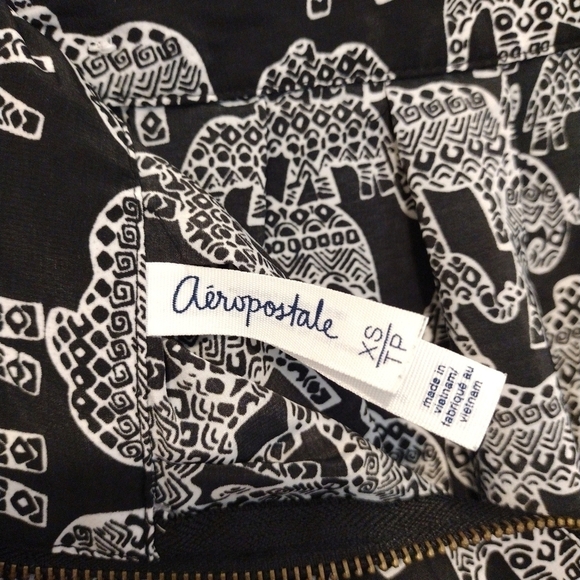 Aeropostale - Elephant Print Pleated Mini Skirt - Picture 10 of 10